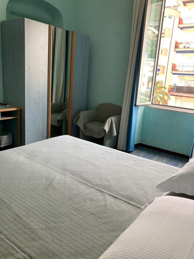 Hotel Savoy فاراتسي المظهر الخارجي الصورة